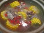 スペアリブと玉蜀黍のスープ
