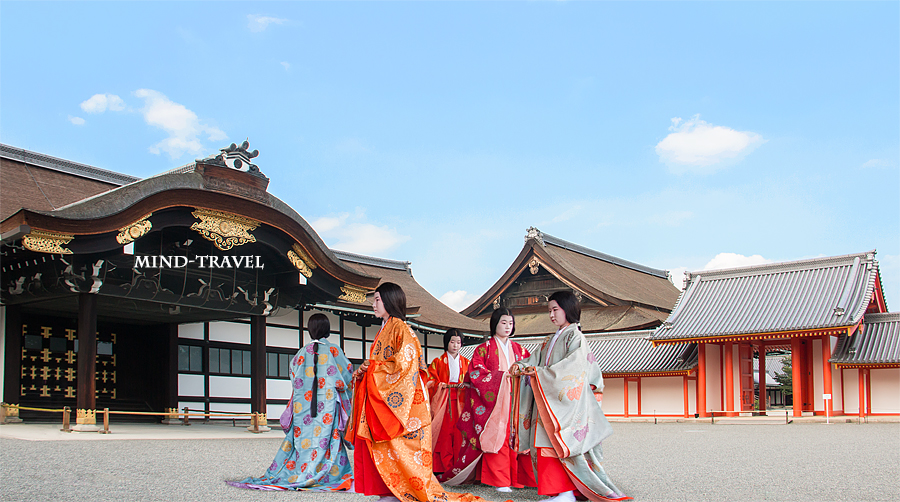 京都御所　平安装束の女性たち