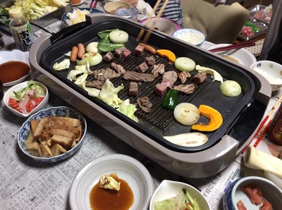 今回の日本滞在最後の夕食はオウチヤキニーク。