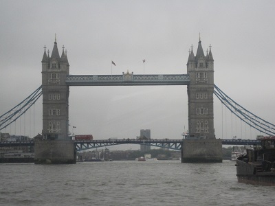 この日のお目当てはロンドン塔とタワーブリッジ
