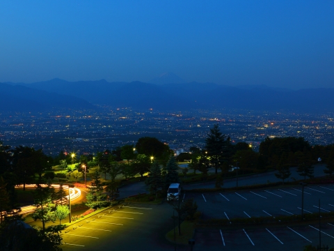 笛吹川フルーツ公園　夜明けの富士山